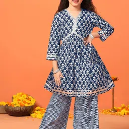Sangria Printed V Neck Kurta Sets-picture-42
