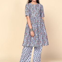 Sangria Girls Floral Printed Gathered Kurta & Palazzos-picture-23