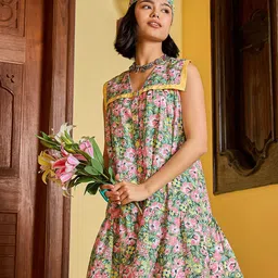 Pink Paprika by SASSAFRAS Women Floral Printed Peter Pan Collar Fit and Flare Dress-picture-12