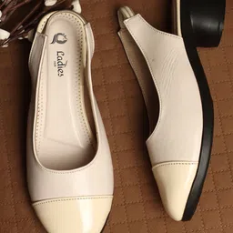 Ladies Hub Textured Block Pumps with Buckles-7