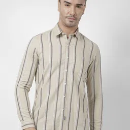 Numero Uno Men Spread Collar Vertical Striped Cotton Slim Fit Casual Shirt-image-48