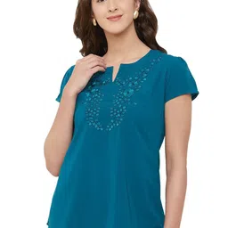 G0-4 IT Women Embroidered Mandarin Collar Top-picture-7