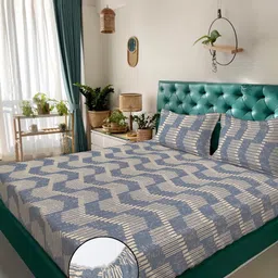 KLOTTHE Navy Blue & Cream-Coloured Geometric 300 TC King Bedsheet with 2 Pillow Covers-picture-1