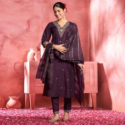 Peachmode Women Floral Embroidered Regular Thread Work Kurta with Trousers & With Dupatta-image-59