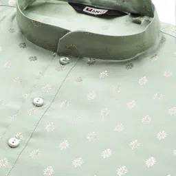 MANQ Men Geometric Thread Work Kurta image 2
