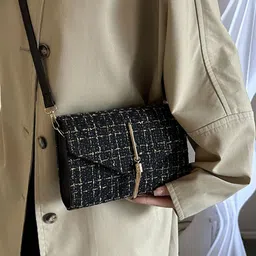 LULU & SKY PU Structured Handheld Bag with Quilted image 4