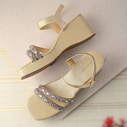 CLOG LONDON Embellished Wedge Sandals-73