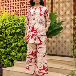 JISORA White & Red Floral Printed V Neck Cotton Top With Palazzo Co-Ords-picture-11