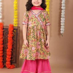 Here&Now X Kinder KidsGirls Floral Printed Regular Pure Cotton Kurta with Sharara & With Dupatta-image-74