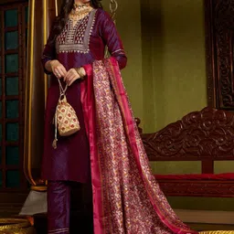 Sangria Purple Geometric Self Design Notch Neck Sequinned Kurta With Trouser And Dupatta image 5