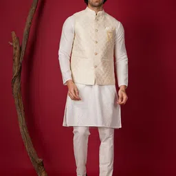 Dulha Ghar Men Raw Silk Kurta With Pyjamas And Jacket-picture-44