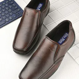 Butello Men Textured Leather Slip-On Sneakers-16