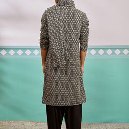 VASTRAMAY Men Ethnic Motifs Embroidered Regular Sequinned Kurta with Patiala & With Dupatta image 4