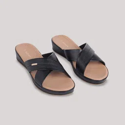 T.ELEVEN Wedge Sandals-27