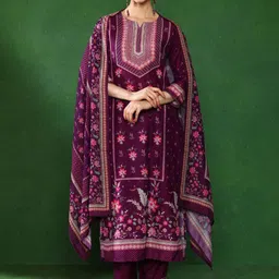 Jaipur Kurti Floral Embroidered Beads And Stones Notch Neck Kurta With Trousers & Dupatta-picture-39
