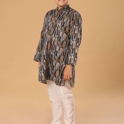The Mini Trunk Boys Printed Regular Kurta with Trousers image 5