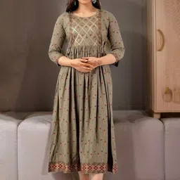 JALTHER Women Floral Printed Gotta Patti Floral Maternity Kurta-image-130