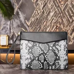 Abelardo De Moda Unisex Textured Leather Laptop Sleeve-35