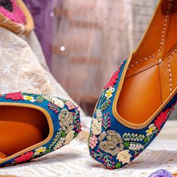NR By Nidhi Rathi Women Embellished Mojaris with Embroidered Flats-17