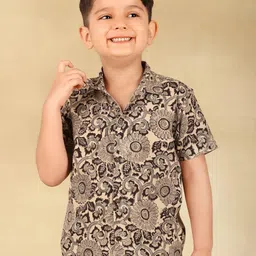 Fabindia Boys Spread Collar Ethnic Motifs Printed Cotton Casual Shirt-image-97