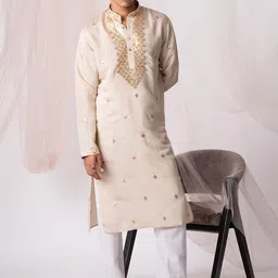 5 Stitch Ethnic Motifs Sequinned Band Collar Straight Kurta With Pyjamas-image-42