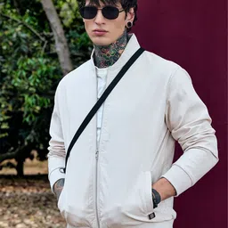 Snitch Men Bordeaux Solid Lightweight Bomber Jacket-image-97