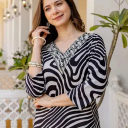 surhi Women Embroidered Cotton Blend Straight Kurta-picture-36