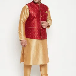 VASTRAMAY Men Gold-Coloured Regular Kurta with Pyjamas & Nehru Jacket image 5