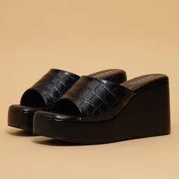 ERIDANI Textured Wedge Sandals-9
