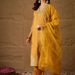 House of Pataudi Embroidered Straight Kurta With Trousers & Dupatta Kurta Sets-image-83