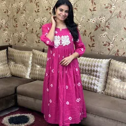 DIVASTRI Anveshi Floral Printed Notch Neck Pleated Thread Work Anarkali Kurta with Trouser-picture-56
