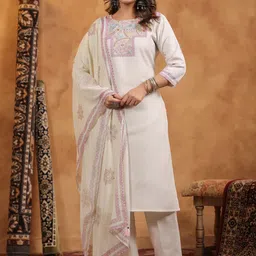 Span Women Floral Printed Cotton Kurta with Trouser & Dupatta-43