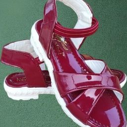 NEW LATEST Maroon Leather Slip-on Toe Ring Sandals-image-91