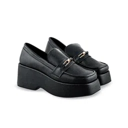 Shoetopia Women Textured Slip On Loafers-image-26