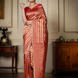 House of Pataudi Woven Design Saree With Blouse Piece-image-94