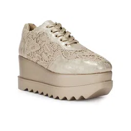 Anaar Women Textured Sneakers-25