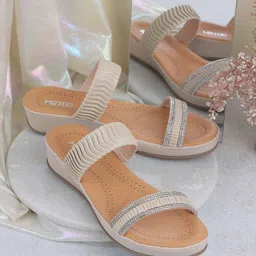 Metro Textured Comfort Peep Toes with Bows-17