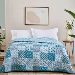 Blue Polyester 150 AC Room Double Bed Comforter by Chumbak-picture-27