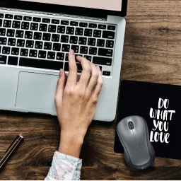 SMULY coloured desirt combo & do what you love Non-Slip I Am Capable of Amazing Things, Motivational Quotes Printed Mouse Pad for Gaming Computer, Laptop, PC Mouse Pad (Multicolor) Non Slip Base Mousepad image 3
