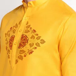 DEVOILER Ethnic Motifs Printed Regular Kurta With Pyjamas image 5