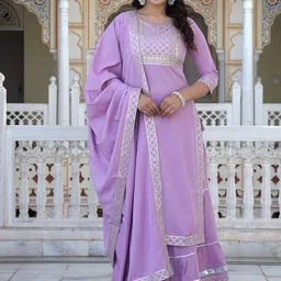ELVISH JAIPUR Women Embroidered Regular Sequinned Kurta with Skirt & With Dupatta image 4