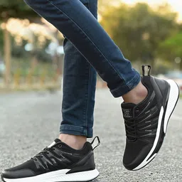 OFF LIMITS Men Mesh Non-Marking Running Shoes image 4
