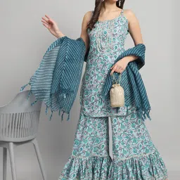 Gujari Floral Printed Gotta Patti Kurta with Sharara & Dupatta-picture-56