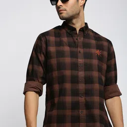 SHOWOFF Standard Slim Fit Tartan Checked Cotton Casual Shirt-image-37
