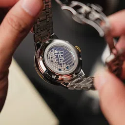 EARNSHAW Men Skeleton Dial Analogue Automatic Motion Powered Watch ES-8266-44 image 4