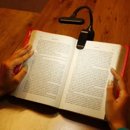 pavityaksh COB CLIP LIGHT Plastic Led Book Lights Sturdy Adjustable Reading Lamp Study Lamp image 2