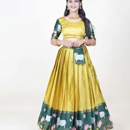 Fabcartz Printed Semi-Stitched Lehenga & Unstitched Blouse With Dupatta image 3