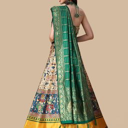 Kaizen TEXO FAB Printed Sequinned Semi-Stitched Lehenga & Unstitched Blouse With Dupatta image 3