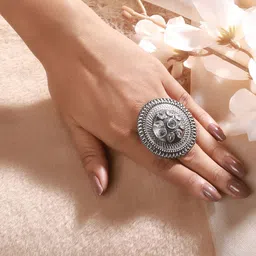 Sangria Silver-Plated Stone-Studded Oxidized Adjustable Finger Ring image 5