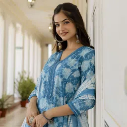 Anouk Blue Floral Embroidered Thread Work Pure Cotton A-Line Kurta With Pyjamas & Dupatta-5